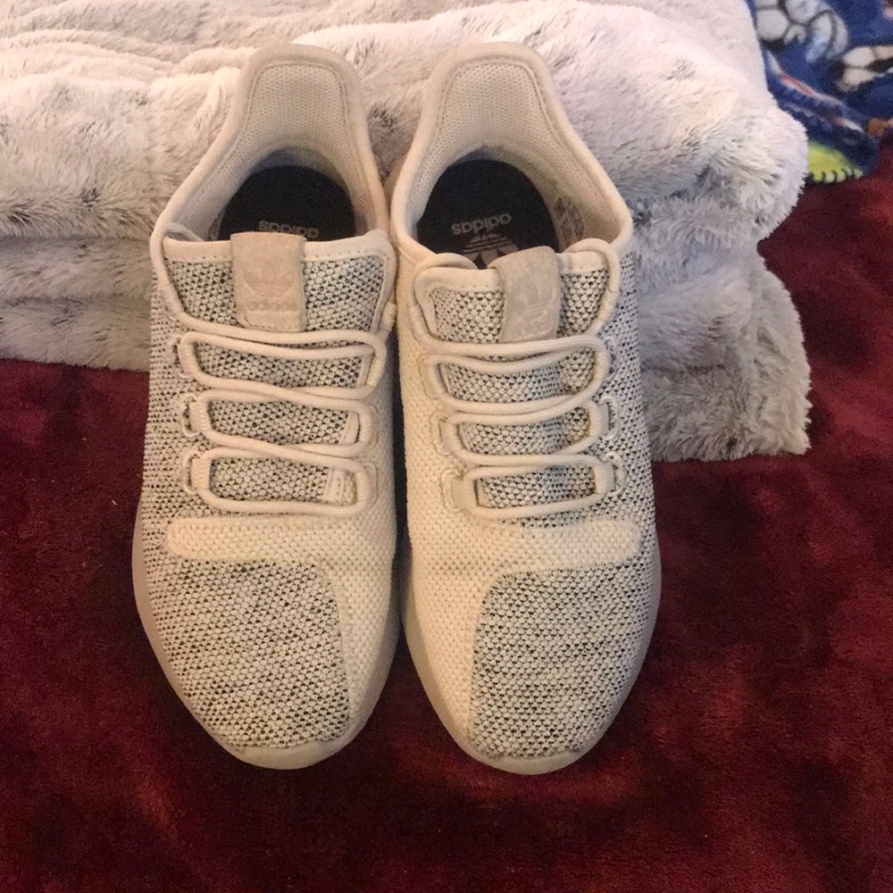 Adadids shoes